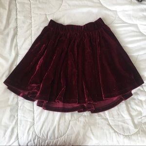 Liuliu Deep Red Velvet Mini Circle Skirt